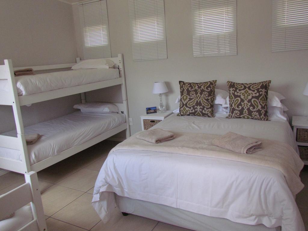 Wagon Wheel Country Lodge Beaufort West Zimmer foto
