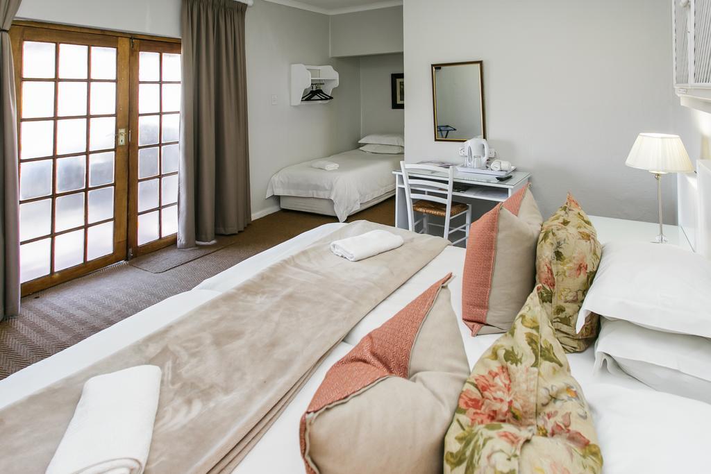 Wagon Wheel Country Lodge Beaufort West Exterior foto